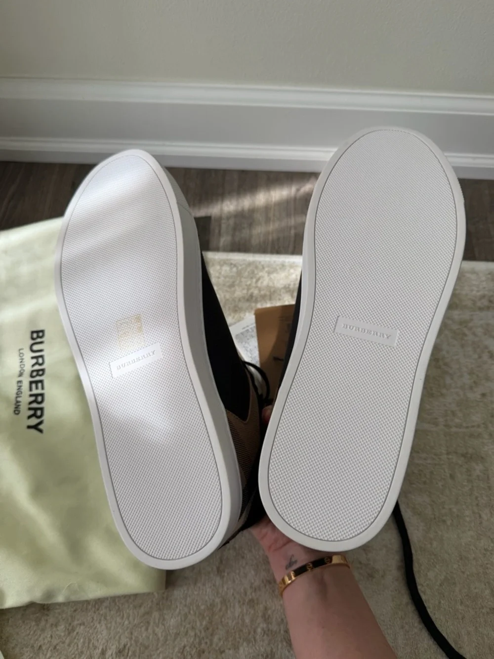 Burberry Black & White Men's High-Top Sneakers - Picture 5 of 6